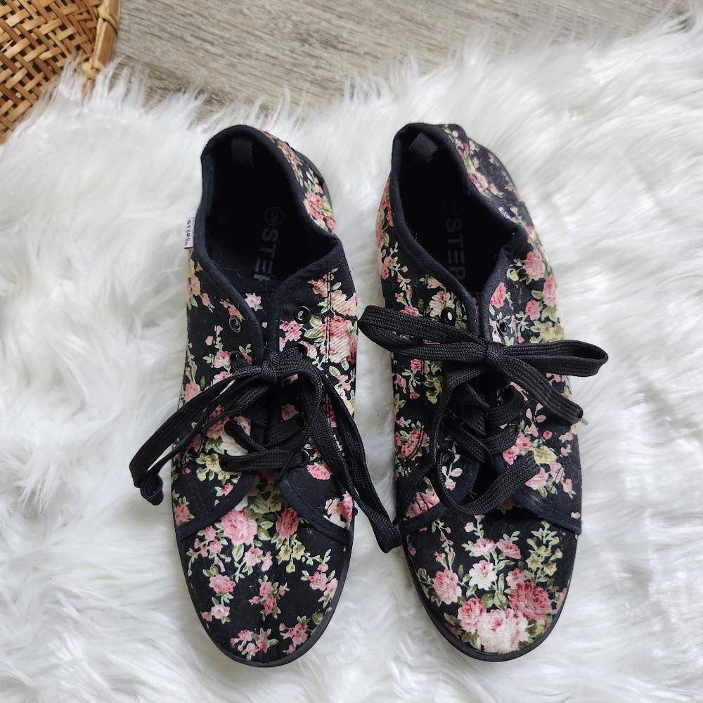 Floral Black Sneakers